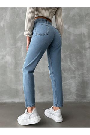 Denim lazer kesim yırtık mom jean pantolon - Mavi