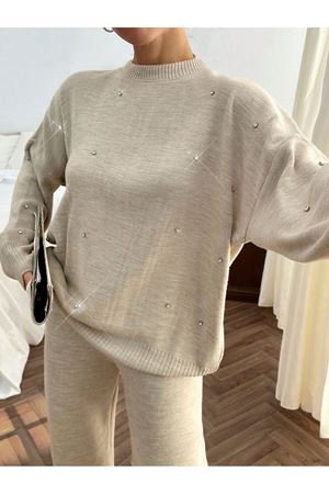 Sıfır yaka taş detaylı triko takım - bej