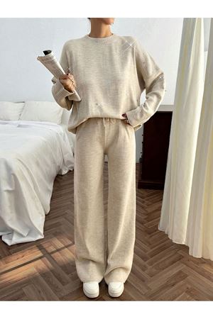 Sıfır yaka taş detaylı triko takım - bej