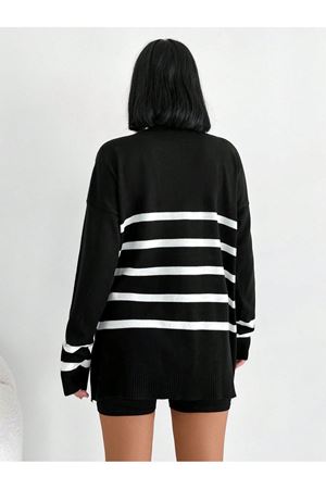 Kadın V Yaka Çizgili yanı yırtmaclı Kazak - Siyah