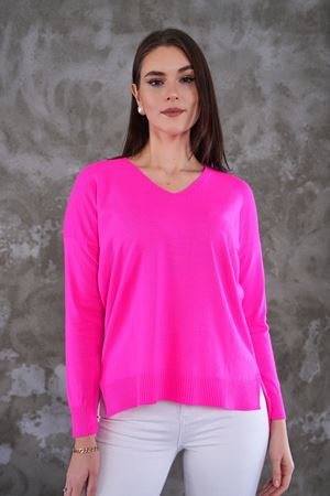 Kadın V Yaka  yanı yırtmaclı önu kısa arkası uzun triko Kazak - Fuşya