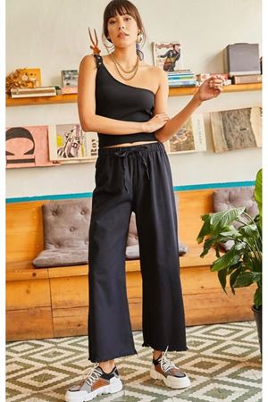 Beli Lastikli Paçası Püsküllü Gabardin Pantolon - Siyah