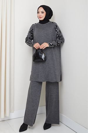 Leopar Desenli Kol Detaylı Triko Takım – Gri